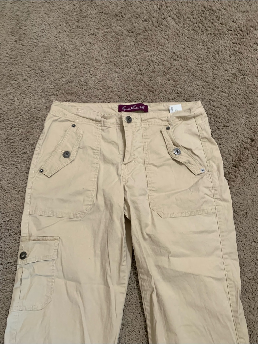 Gloria Vanderbilt Beige Cargo Capris 6 - Picture 2 of 8